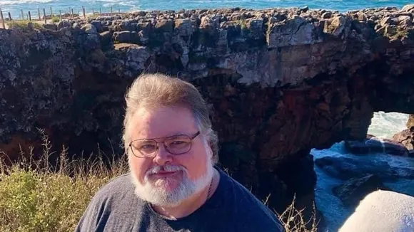 warrenfiles/ Instagram