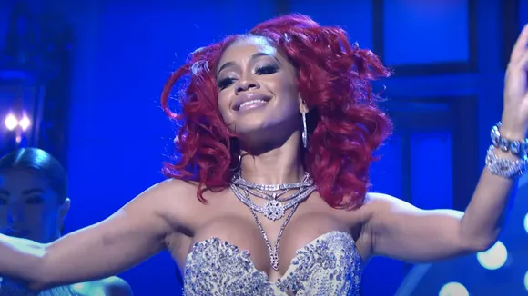 Saweetie Debuts New Song ‘Icy Chain,’ Performs ‘Tap In’ & ‘Best Friend’ on ‘SNL’